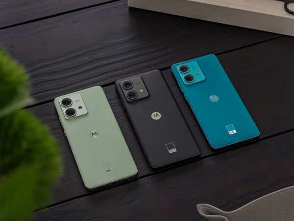 Edgeless Display Smartphones