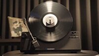 Contemporary Vertical Turntables Image 3