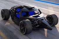 Exoskeleton-Free Hypercar Designs Image 1