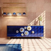 Modern-Tinged Traditional Furniture Image 2