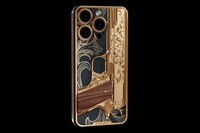 Luxe Gold-Plated Smartphones Image 2