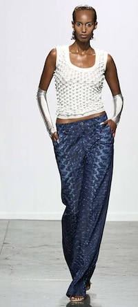 Chinese Erotica-Inspired Spring Fashion Image 3