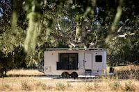 Compact Luxe Electric Trailers Image 2