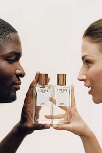 Floral Actor-Backed Fragrances Image 3