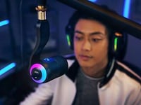 LED-Accented Streaming Microphones Image 4