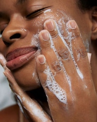 Milky Jelly Cleansing Bars Image 2