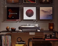 Premium Direct-Drive Turntables Image 1