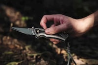 Dual-Material EDC Knives Image 2