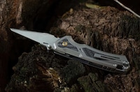Dual-Material EDC Knives Image 3
