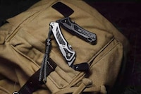 Dual-Material EDC Knives Image 7
