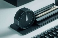 Minimal Global Desk-Side Clocks