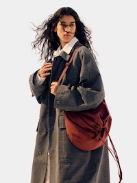 Fall-Ready Sleek Wardrobe Staples Image 2
