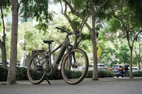 Prodigally Priced Commuter E-Bikes Image 4