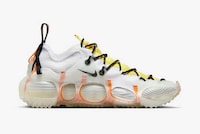 Fully Recyclable Sneaker Styles Image 2
