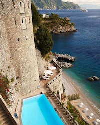 Restored Historic Cliffside Hotels Image 2
