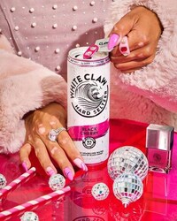 Seltzer-Inspired Nail Polishes Image 1