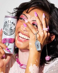 Seltzer-Inspired Nail Polishes Image 2
