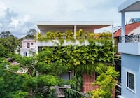Cement Block-Decorated Homes Image 1