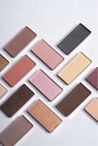 Fall-Ready Makeup Collections Image 3