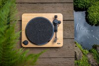 Sustainable Premium Turntables Image 2