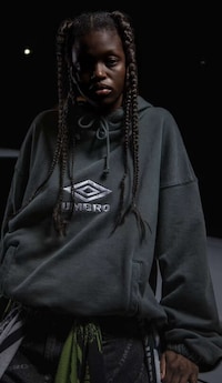 Football-Inspired Fall Fashion Image 2