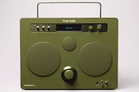 Nostalgic Streaming Speakers Image 3