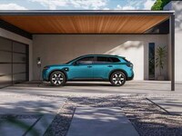 Long-Range All-Electric SUVs Image 3