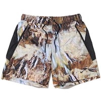 Running-Ready Performance Streetwear Image 2