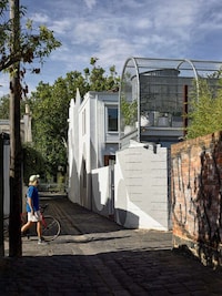 Garden-Focused Victorian Terrace House Image 3