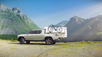 Lightweight Folding Vehicle Pods Image 6