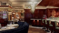 Salon-Like Dining Experiences Image 1