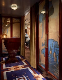 Salon-Like Dining Experiences Image 4