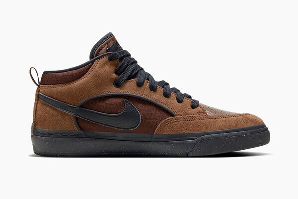 Skateboarder-Approved Sneakers Image 2