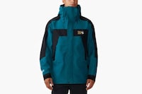 Updated 90s-Style Winter Outerwear Image 4