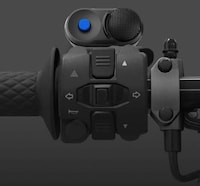 AR-Integrated Motorcycle Eyewear Image 3