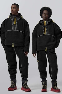 90's Streetwear Luxury Outerwear Image 2