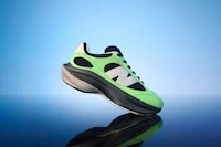 Wavy Structured Bold Sneakers Image 3