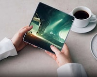 Ultra-Slim Folding Smartphones