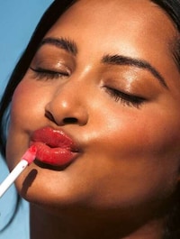 Comfort-First Gloss-Balms