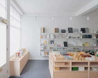 Demountable Wooden Retail Spaces Image 2