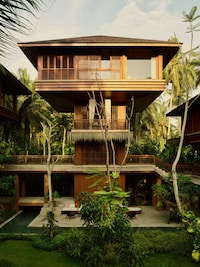 Tranquil Treetop Bali Resorts Image 3