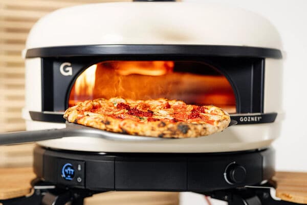 Low-Profile Backyard Pizza Ovens