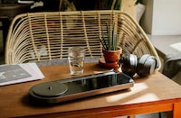 Slim Portable Audio Turntables Image 2