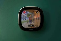 Sleek Weatherproof Doorbell Cameras Image 5