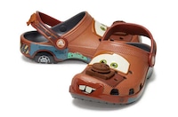 Cartoon Movie-Themed Clogs Image 3