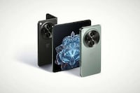 Foldable Flagship Smartphone Models Image 1