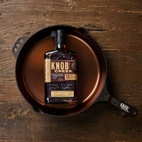 Limited-Edition Seasoned Skillets Image 1