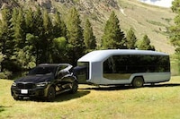 Self-Hitching Electric Camping Trailers Image 2