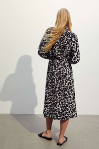 Sophisticated Tie-Belt Dresses Image 2