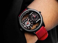 Transparent Eco-Conscious Timepieces Image 2